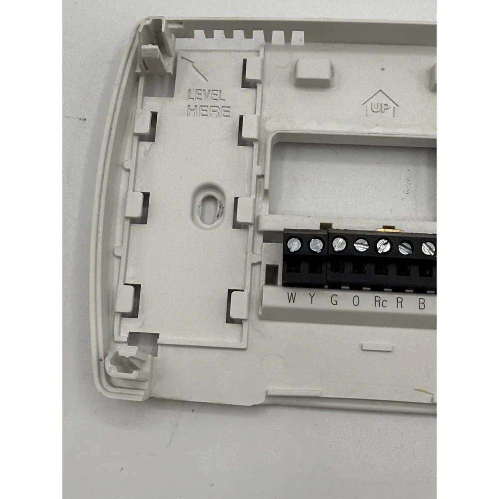 Honeywell Pro 4000 TH4110D1007 Programmable Thermostat 1H/1C Electric Gas Tested